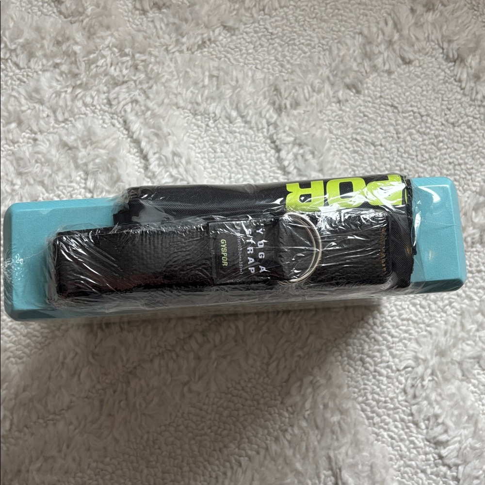 NWT Yoga Blocks Set - Picture 2 of 5